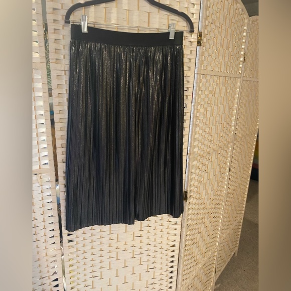 Beautiful Vintage GAP Sparkly Black/Silver High Wasted Skirt Size Medium EUC - Picture 2 of 6